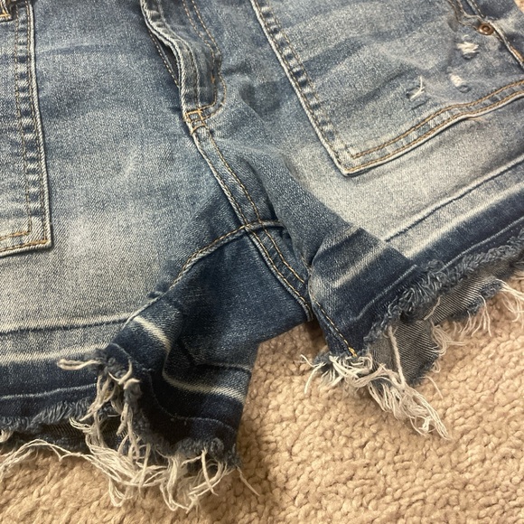 rewash jean shorts  size 2 - Picture 2 of 4